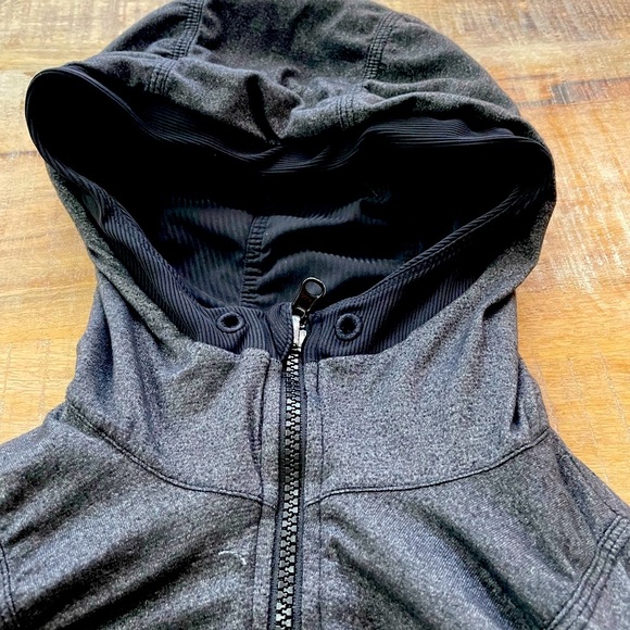 Lululemon jacket - Picture 7 of 12